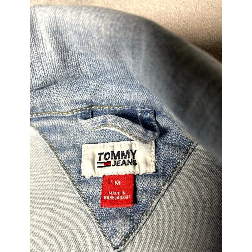 Tommy Hilfiger Distressed Faded Blue Denim Jacket Womens sz M logo retro western - Picture 2 of 8